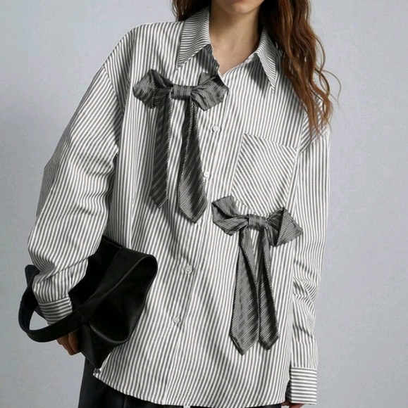 Women's Oversized Boyfriend Style Striped Bow Decor Button Down Shirt - Picture 3 of 6
